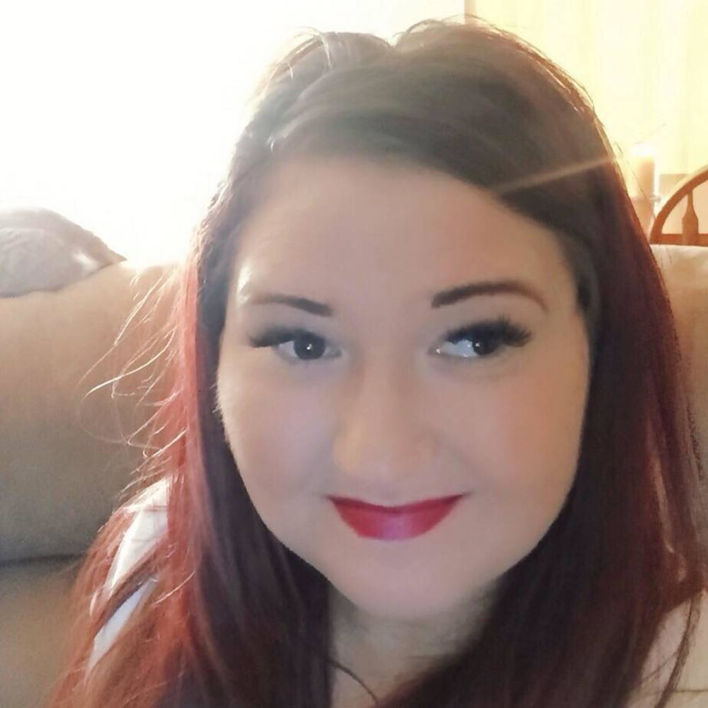 Meet your Posher, Corrine